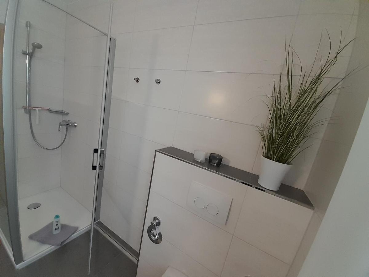 Ferienwohnung Und Gaestezimmer Iburgblick บัดดรีบวร์ก ภายนอก รูปภาพ